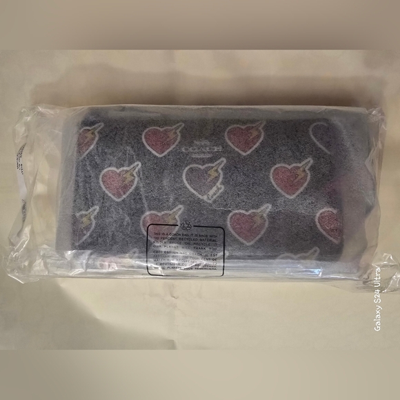 Coach Nolita 19 With Heart Bolt Print NWT